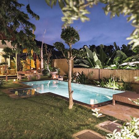 Umah Tikari Guesthouse Canggu Exteriér fotografie